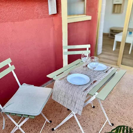 Апартаменты Brisas De *